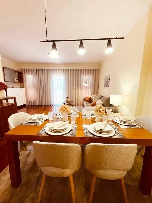 Seaview Apartment Walking To The Beach Фуншал Португалия