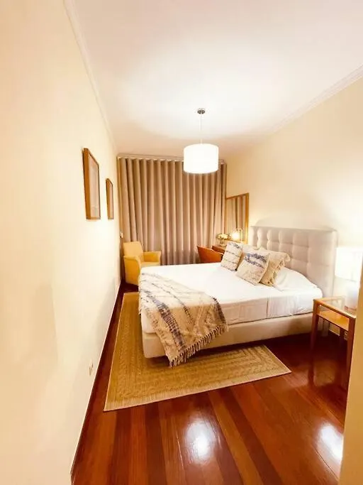 פונשל Seaview Apartment Walking To The Beach